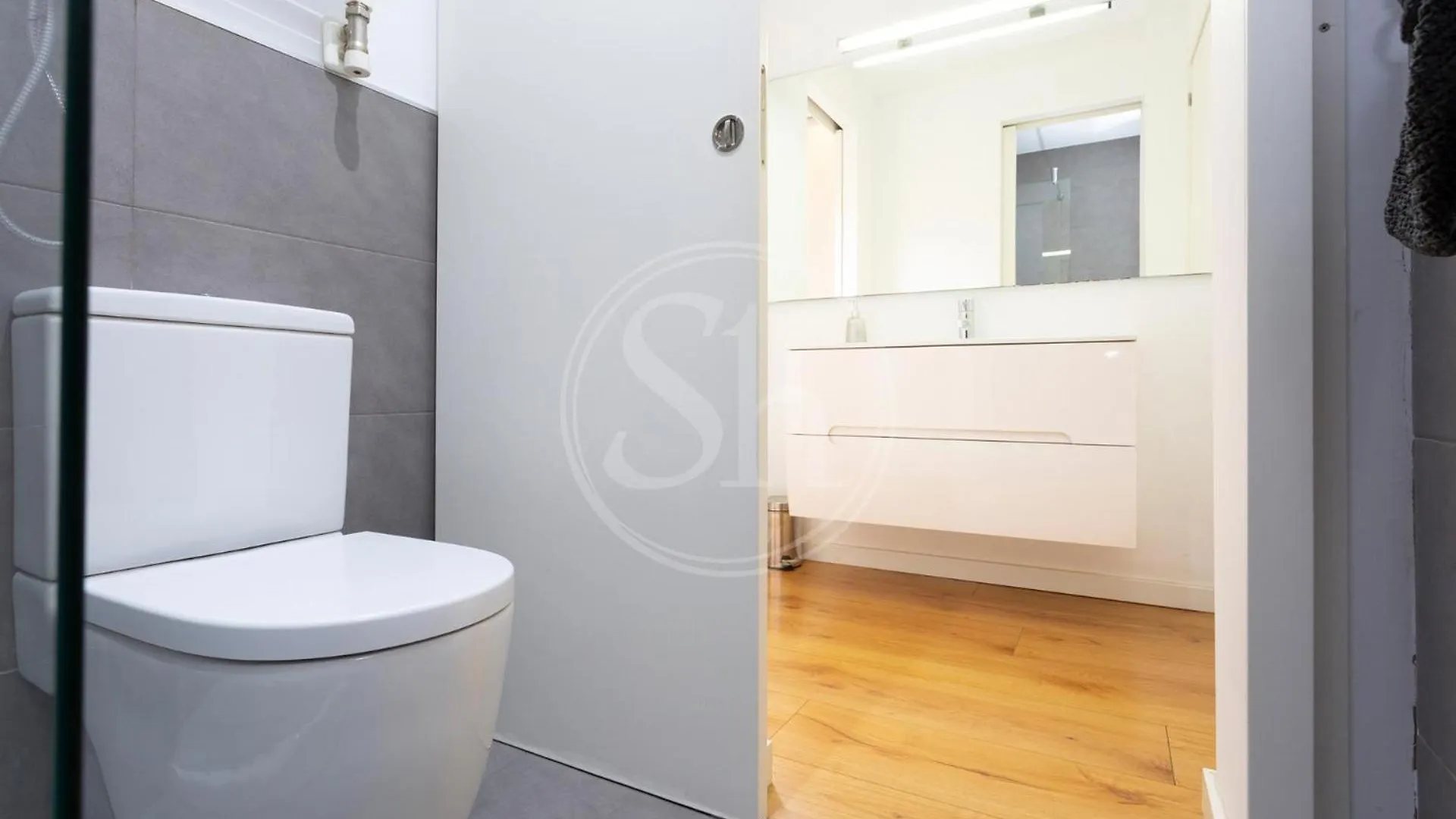Moderno Apartamento En Eixample Barcelona Apartment